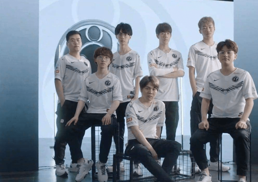 符合他们的 符合他们的