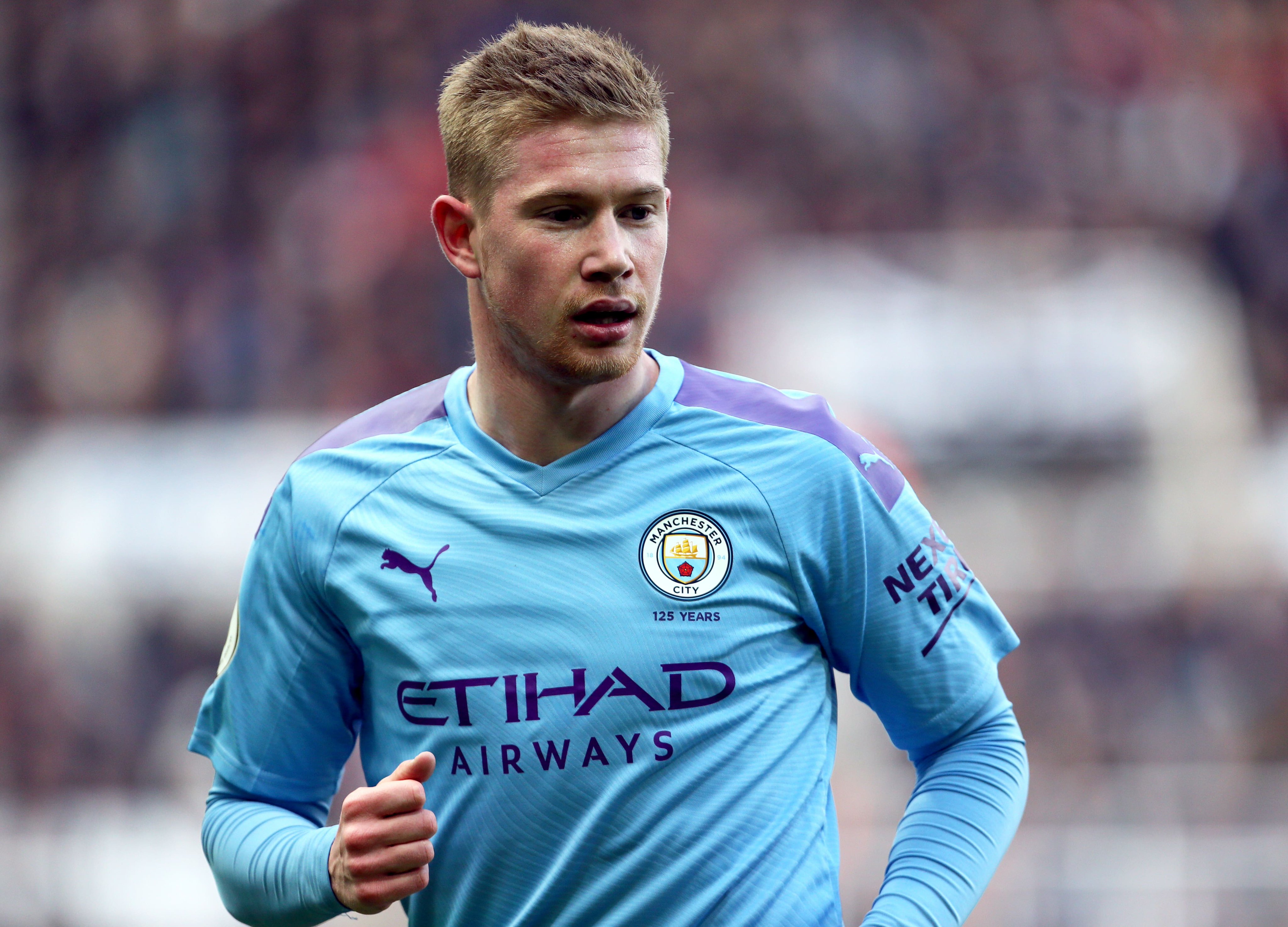 后台在两小 后台在两小